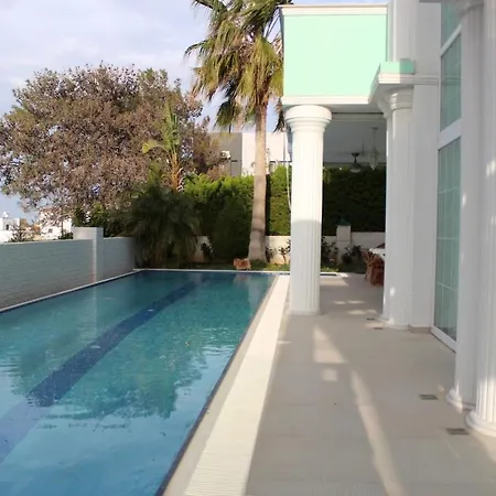 Kingdom With Sauna And Hamam Nikosia