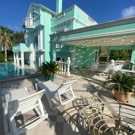 Kingdom With Sauna And Hamam Nikosia